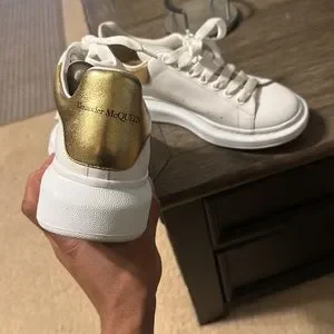 【関税負担】 Alexander mcqueen ホワイト×ゴールド Alexander McQueen | Shoes | Alexander Mcqueen Cream White